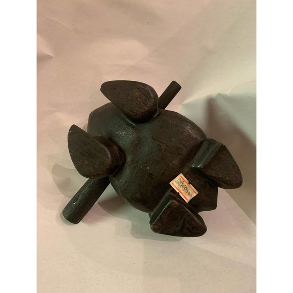 RIBBIT! Wooden frog with stick to make frog noises - Picture 7 of 10